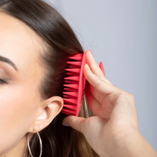 Perie masaj scalp roz din silicon – stimuleaza cresterea parului