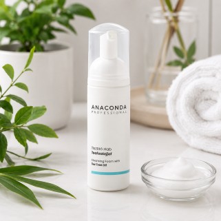 spuma pentru curatarea tenului gras cu ulei de arbore de ceai Anaconda 150ml